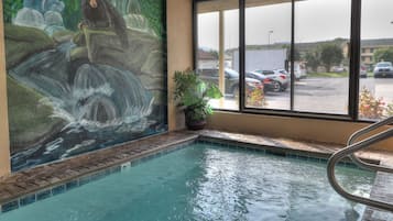 Indoor spa tub