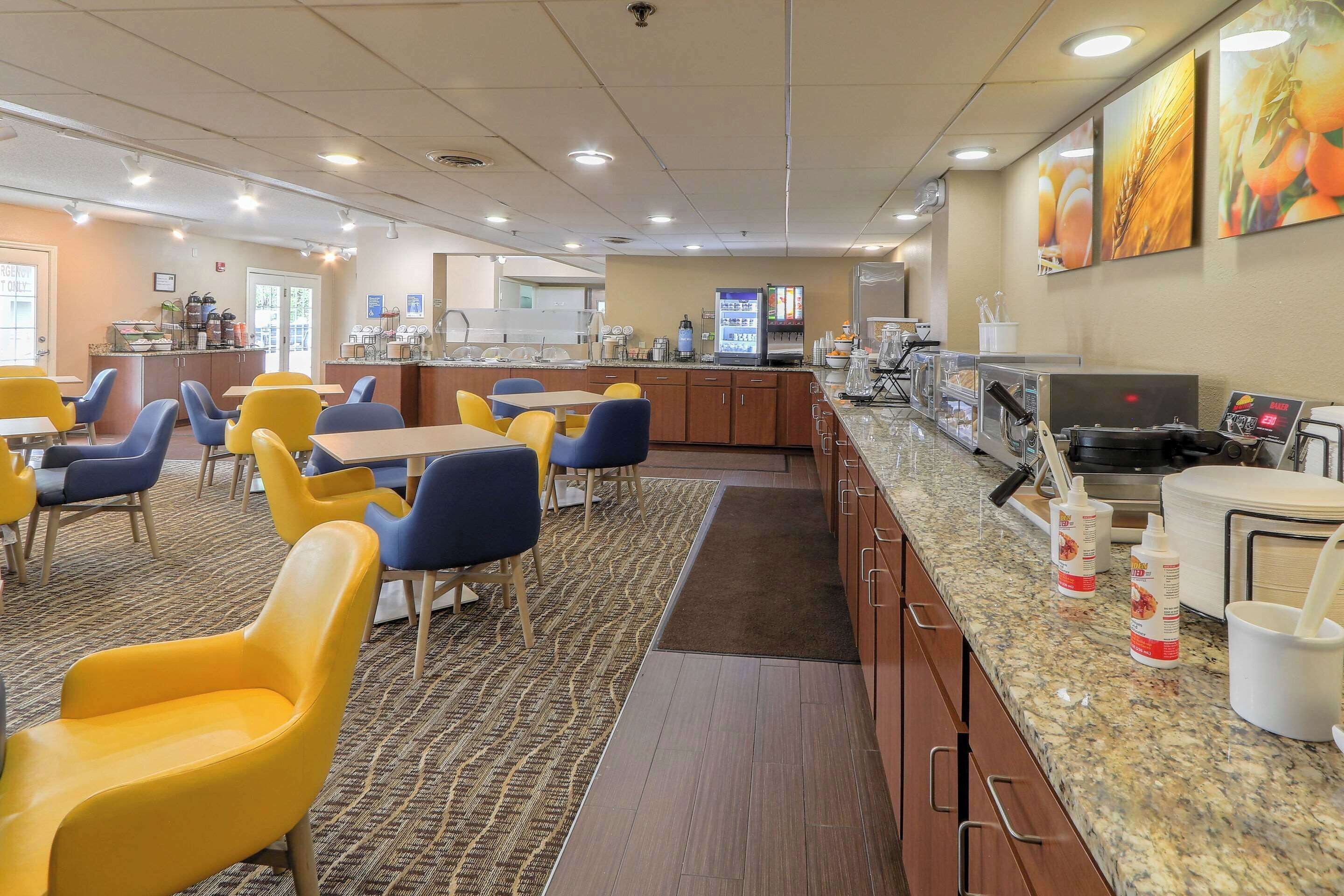 包每日自助早餐