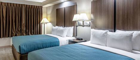 Phòng Tiêu chuẩn, 2 giường cỡ queen, không hút thuốc | Trang trí khác biệt, trang bị nội thất với thiết kế riêng biệt, bàn