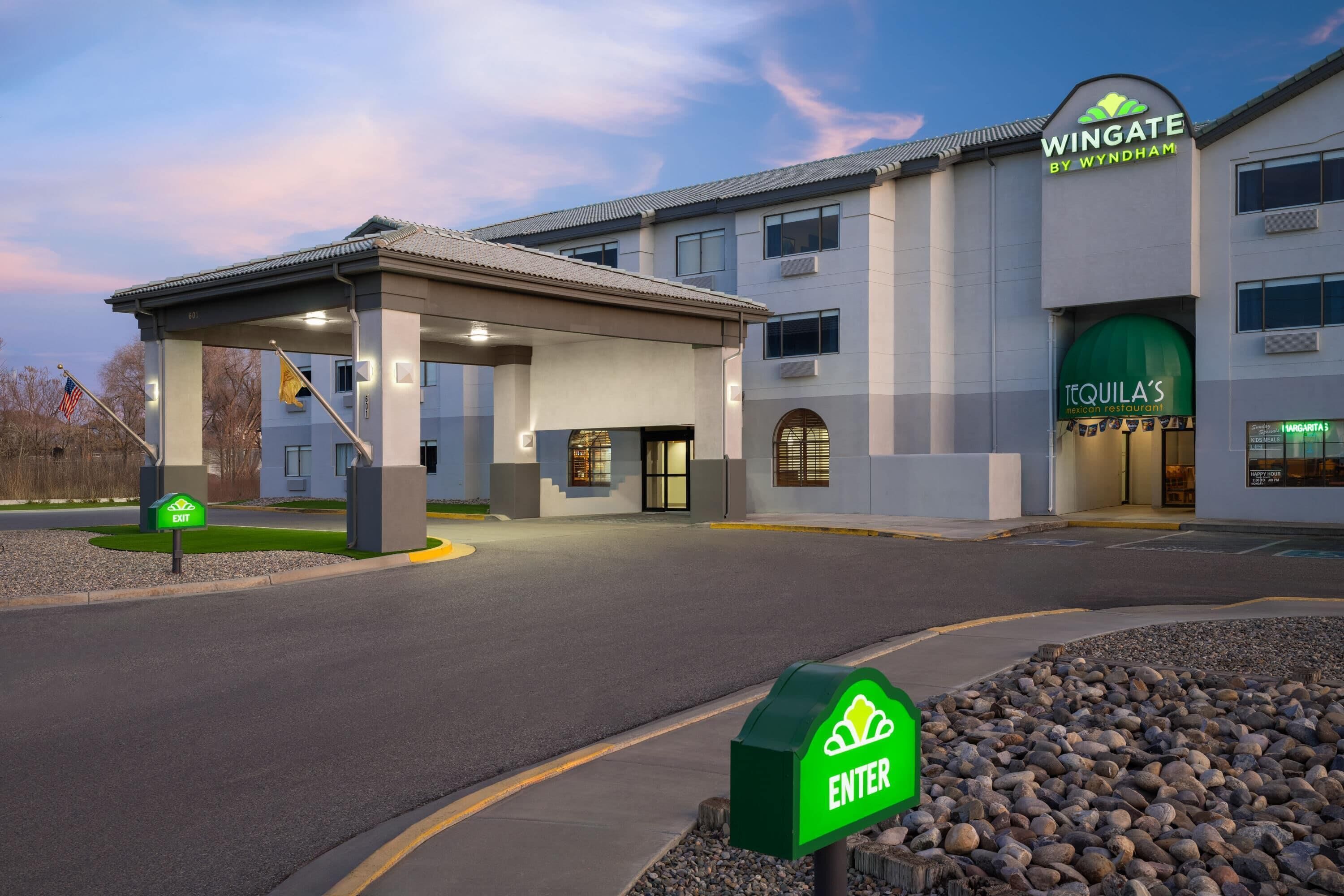 المنشأة من الخارج