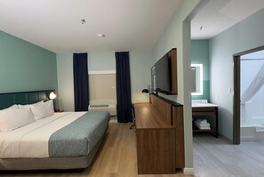 Verdunkelungsvorhänge, Bügeleisen/Bügelbrett, Babybetten