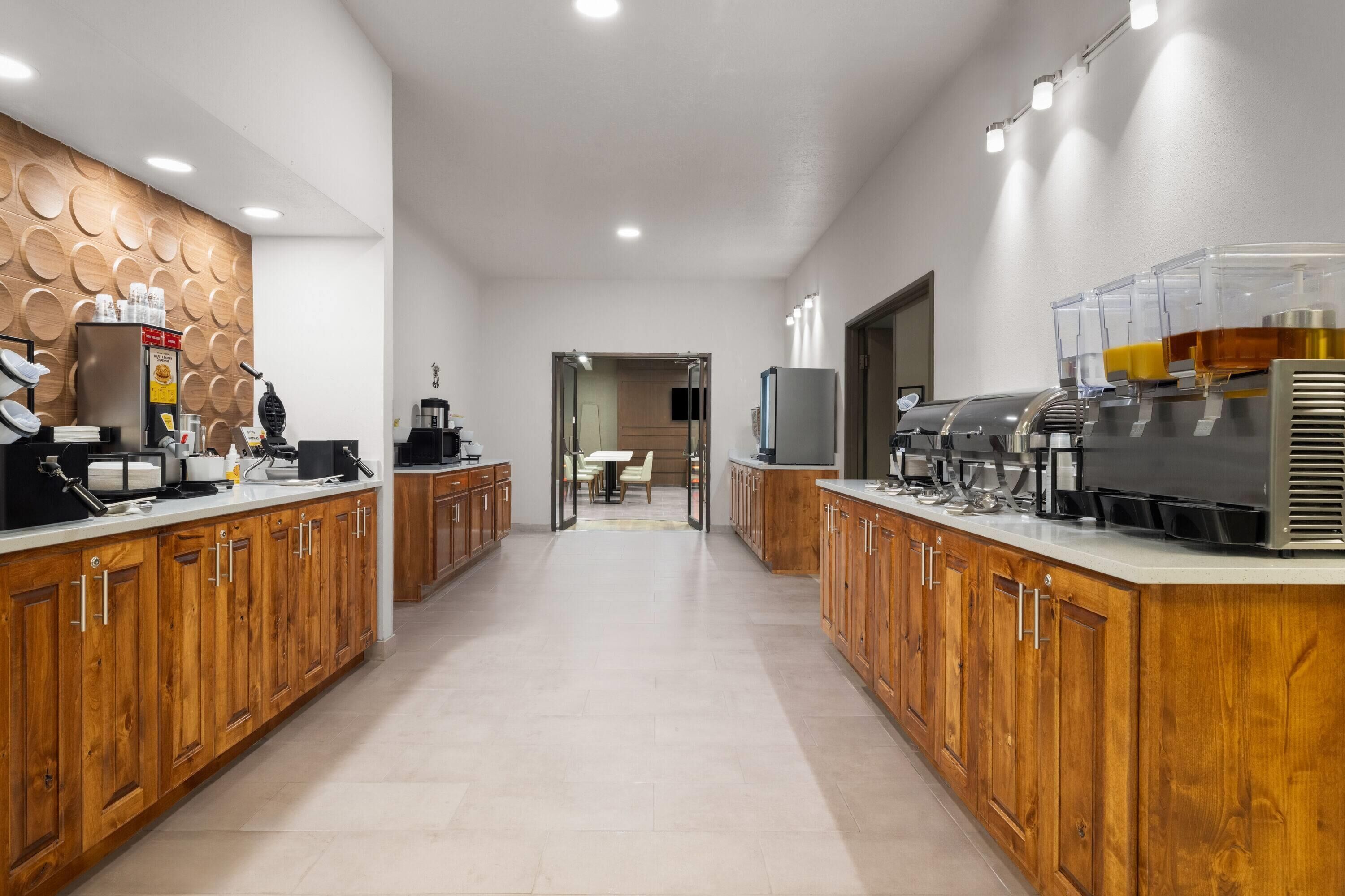 包含每日自助早餐