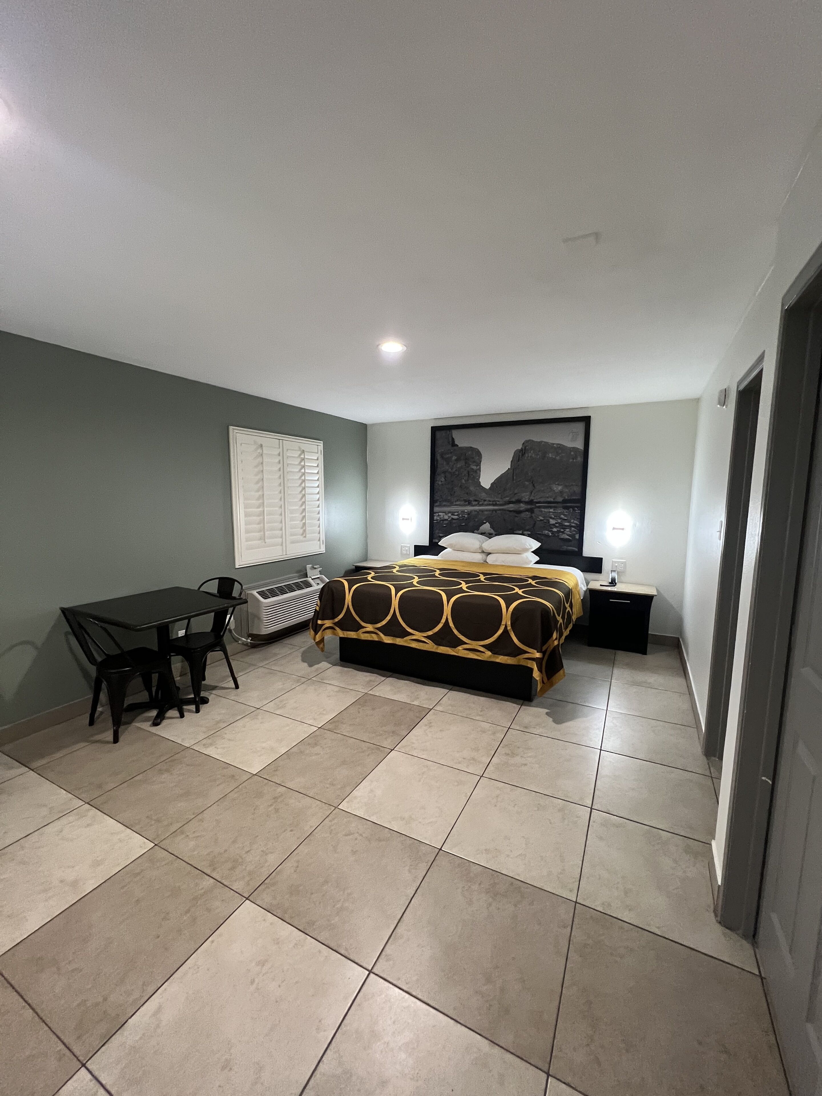 standard room, 1 king bed | desk, iron/ironing board, rollaway beds, free wifi