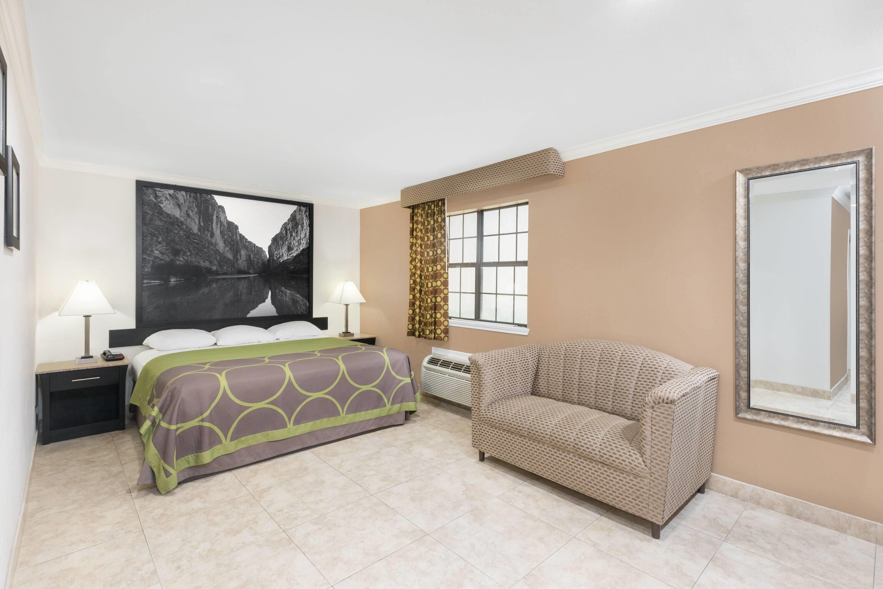 Standard Room, 1 King Bed, Smoking | Desk, iron/ironing board, rollaway beds, free WiFi