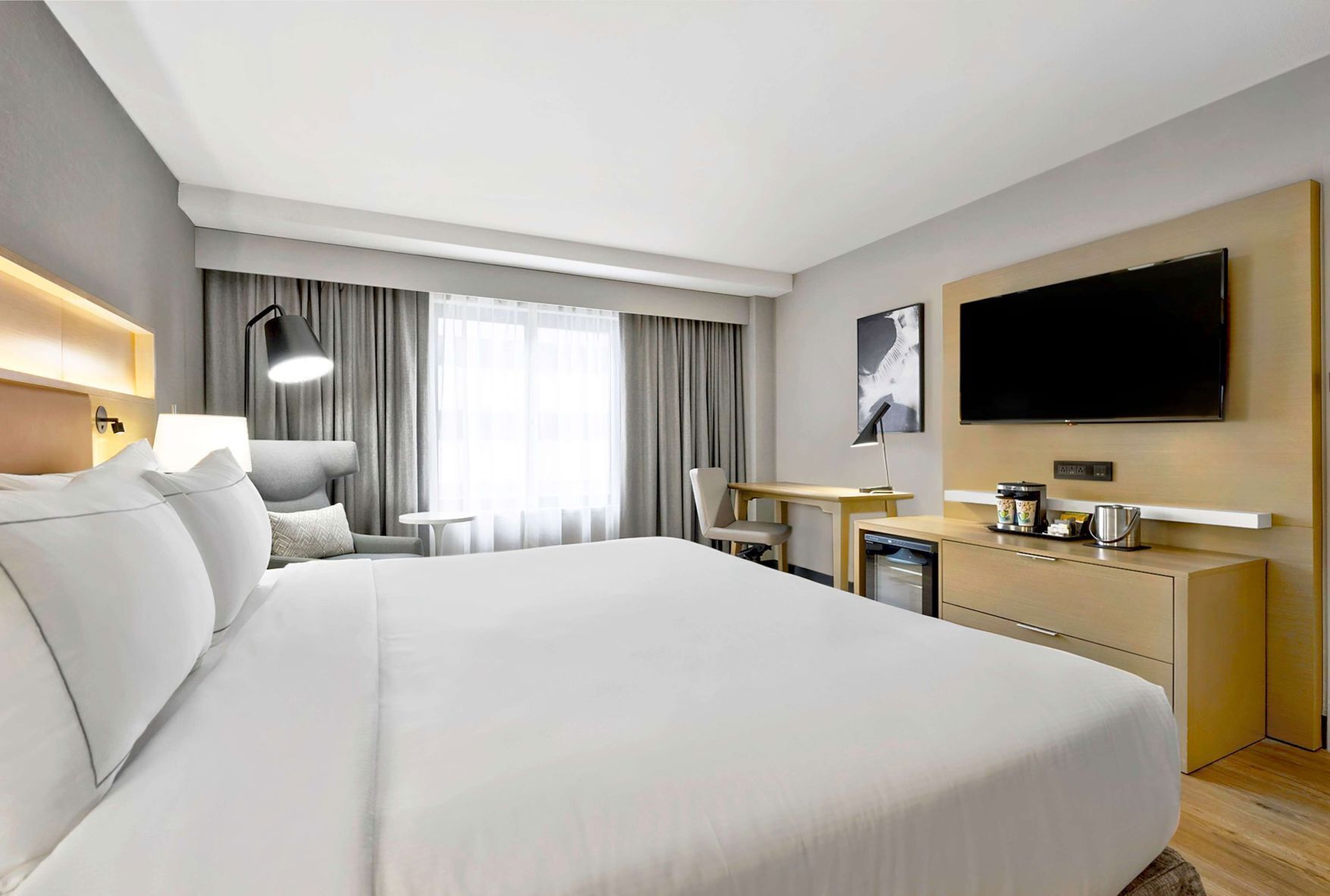 Premium bedding, in-room safe, desk, blackout drapes