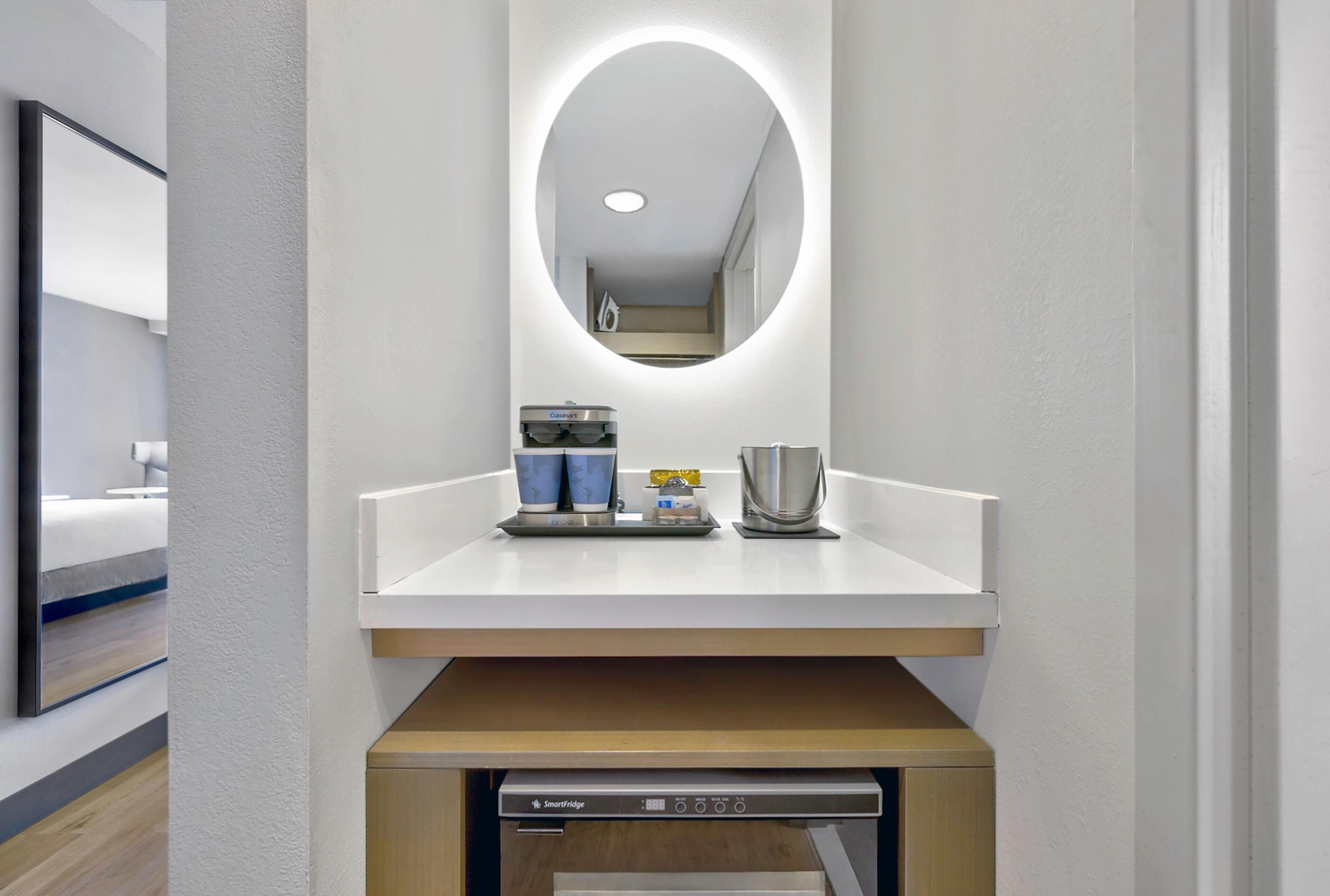 Premium bedding, in-room safe, desk, blackout drapes