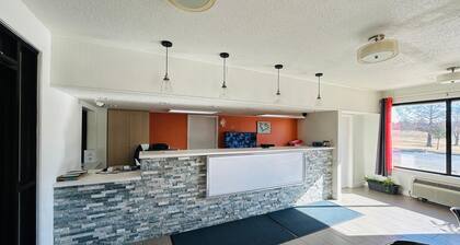 Super 7 Inn Tupelo