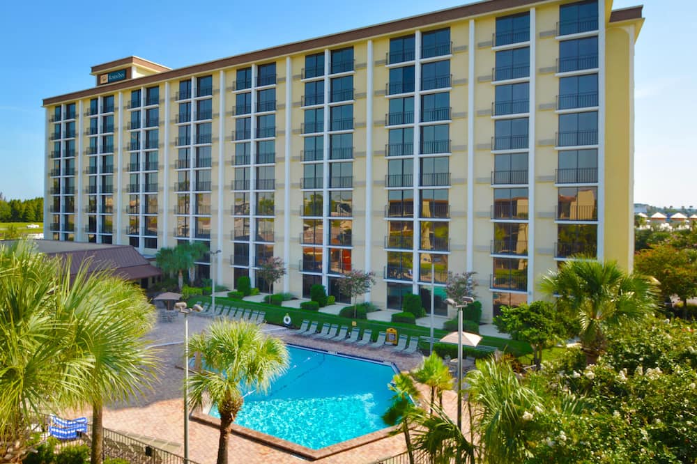 Rosen Inn, closest to Universal