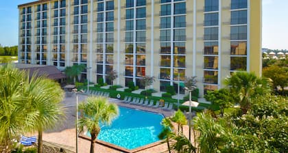 Rosen Inn, closest to Universal