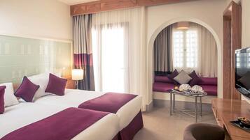 Minibar, in-room safe, iron/ironing board, bed sheets