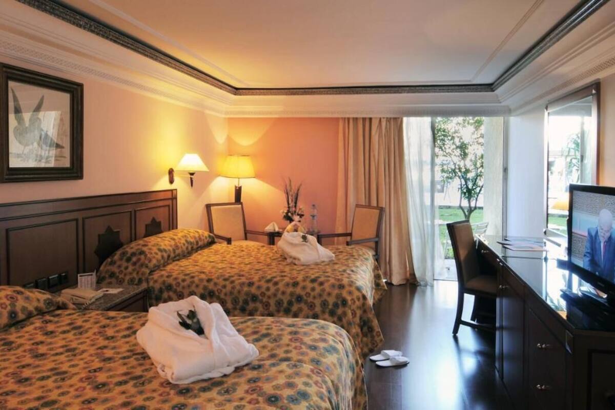 Ropa de cama de alta calidad y minibar 