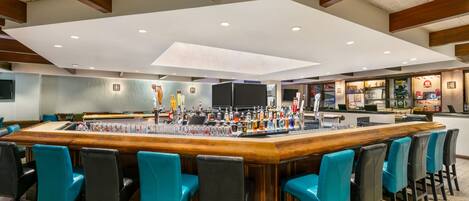 Serves dinner and happy hour