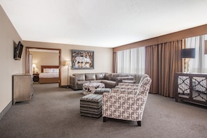 In-room safe, desk, laptop workspace, blackout curtains