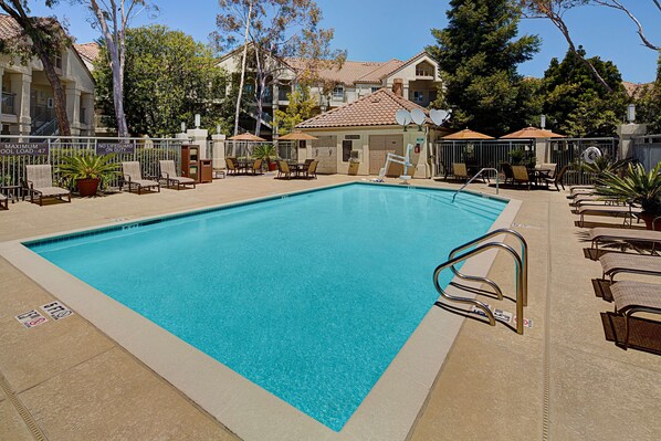 Alberca al aire libre 