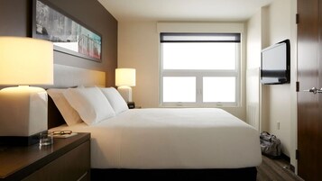 Premium bedding, in-room safe, desk, blackout drapes