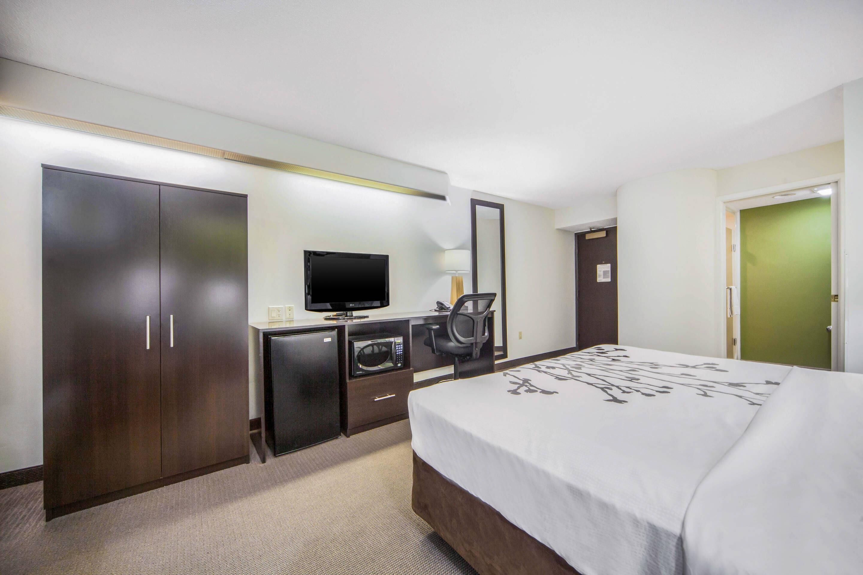 premium bedding, in-room safe, iron/ironing board, free cots/infant beds