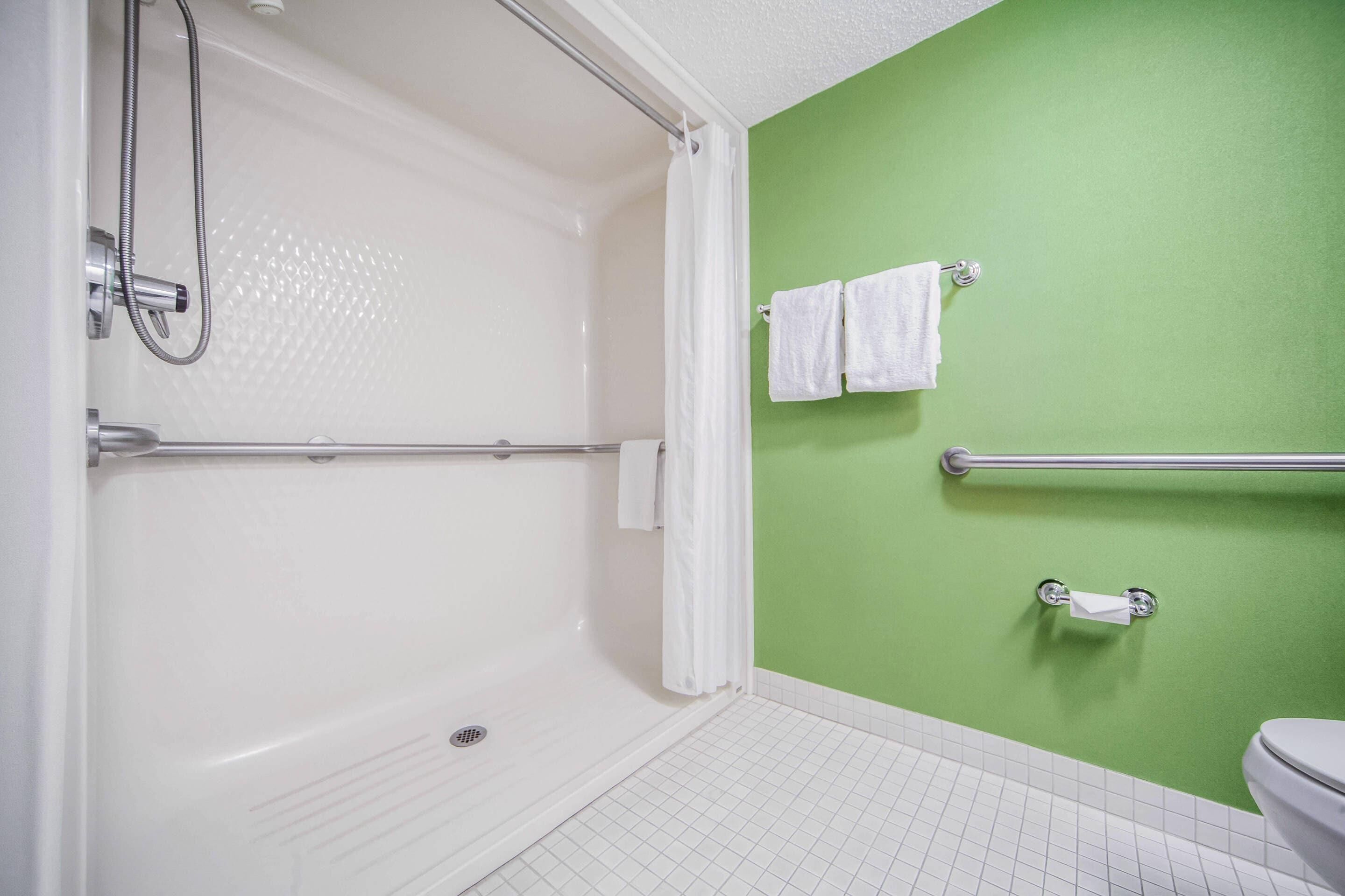 standard room, 1 queen bed, accessible, non smoking | premium bedding, in-room safe, iron/ironing board, free cots/infant beds