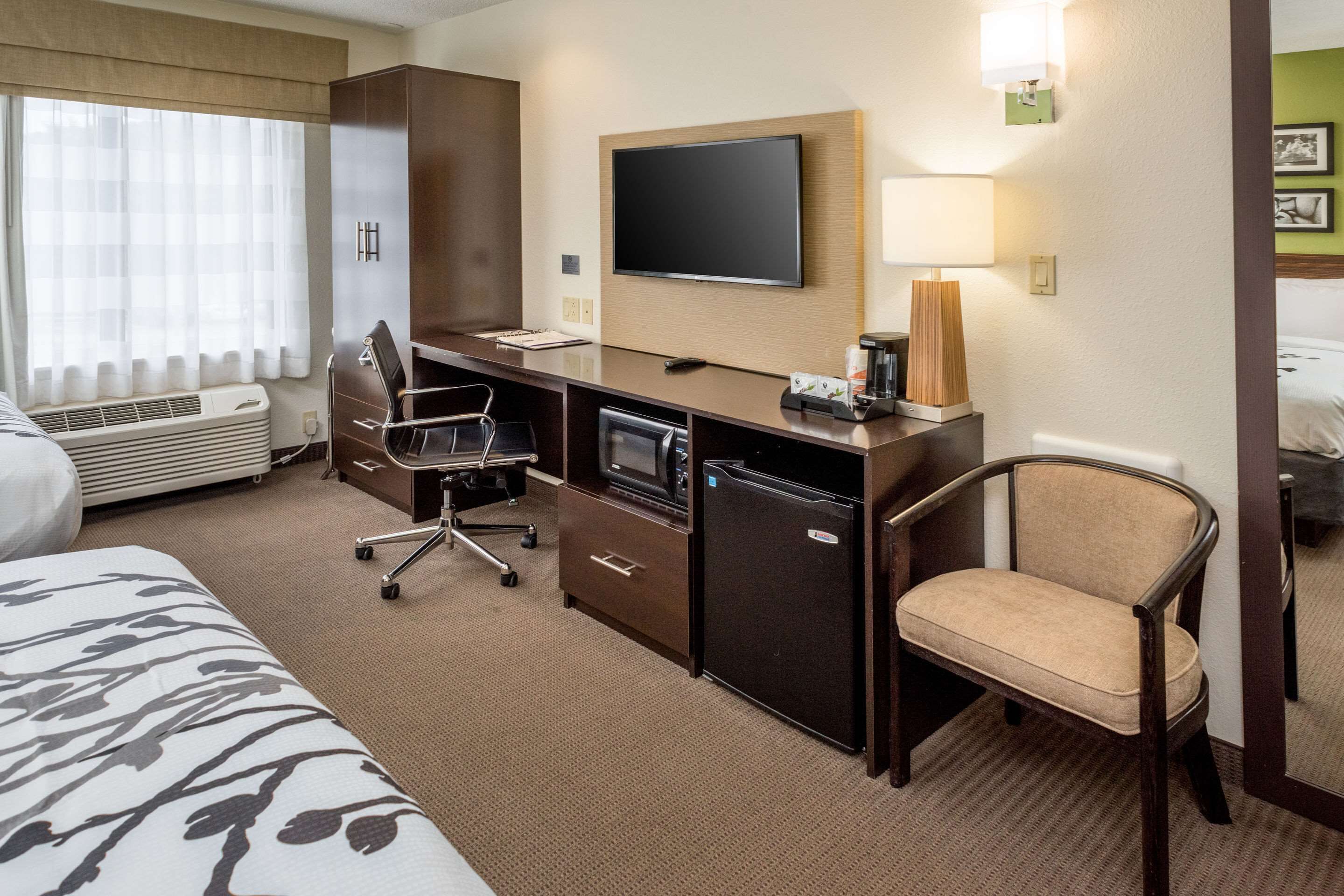 standard double room, 2 double beds, non smoking | desk, blackout curtains, iron/ironing board, free cots/infant beds