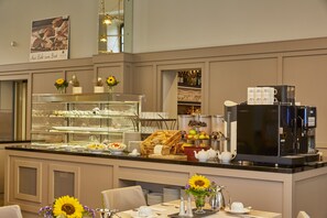 Daily buffet breakfast (EUR 21 per person)