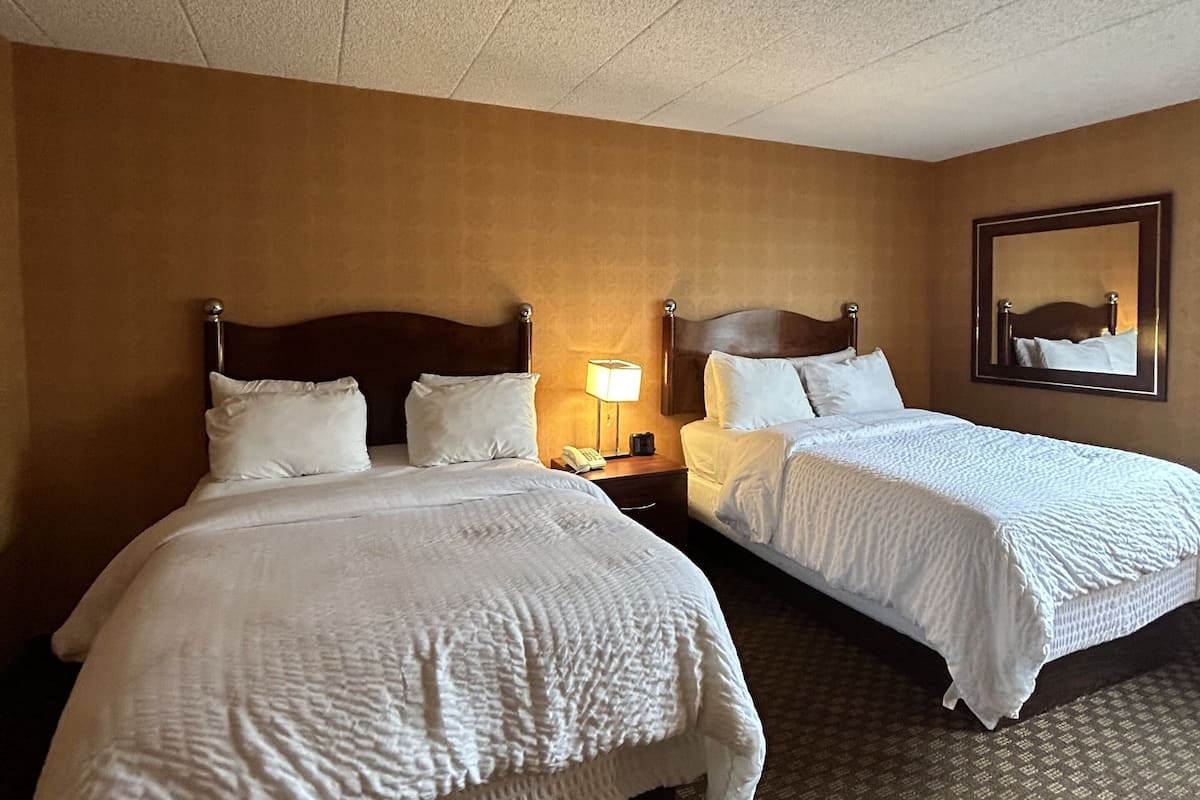 Tower Standard Room with Two full-size beds with Elevator Access | 1 bedroom, Egyptian cotton sheets, premium bedding, down comforters