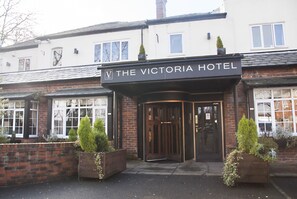 Exterior - The Victoria Hotel Manchester by Compass Hospitality (Oldham)