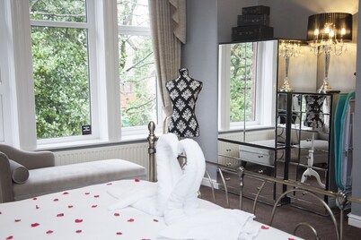 The Victoria Hotel Manchester by Compass Hospitality