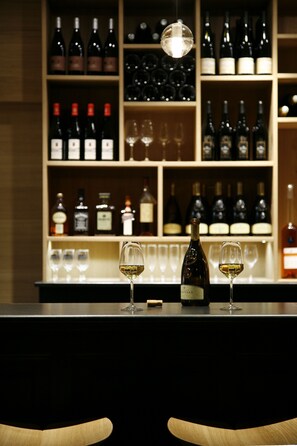 Wine bar