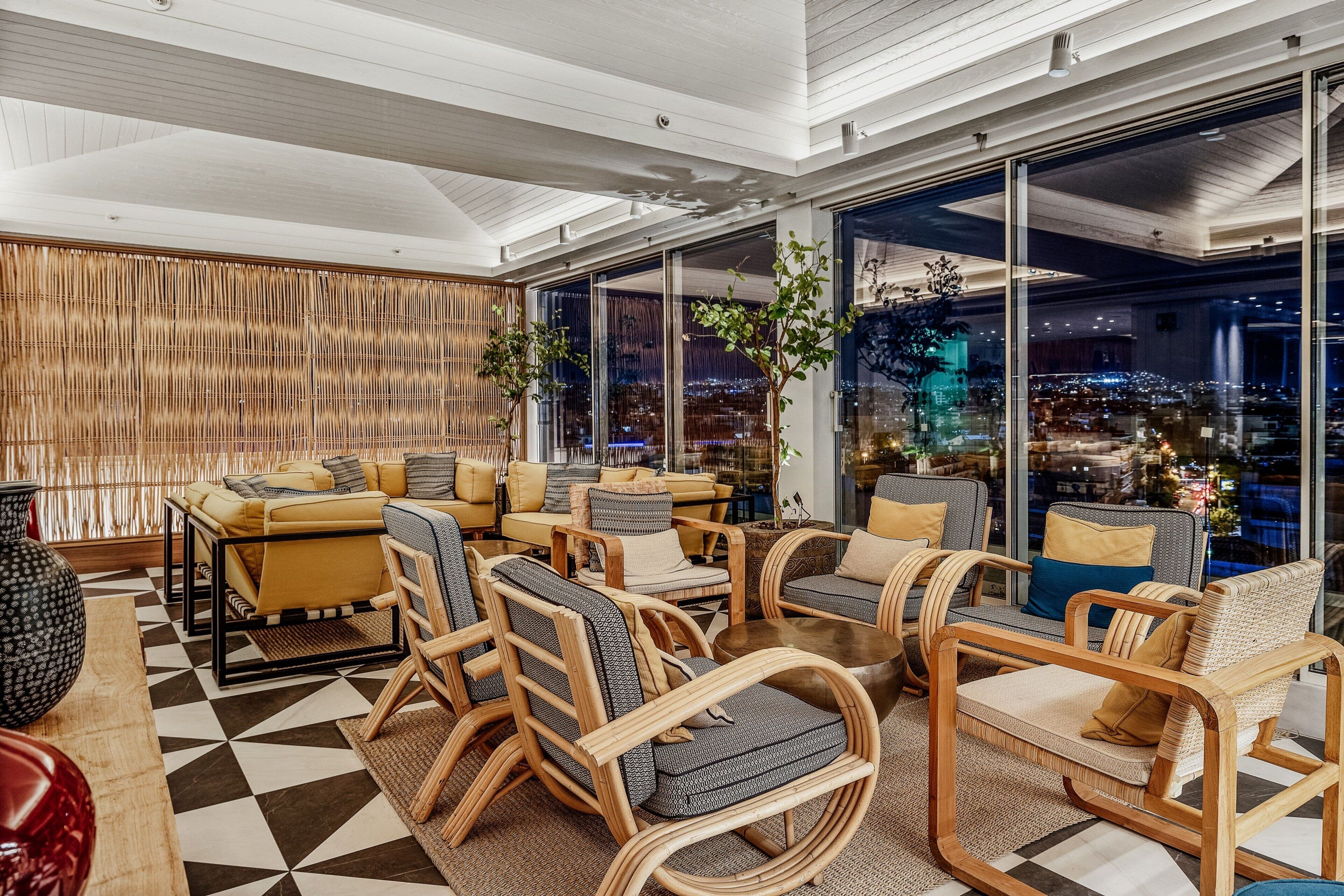 2 restaurants, breakfast, lunch, dinner served; mediterranean cuisine