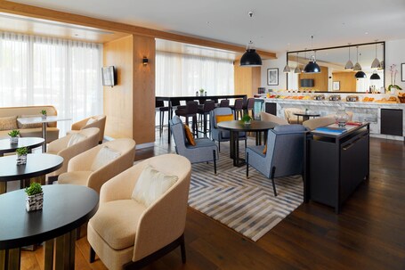 Athens Marriott Hotel - Image 70