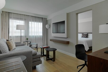 Athens Marriott Hotel - Image 32