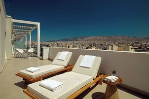 Premium bedding, Select Comfort beds, minibar, in-room safe