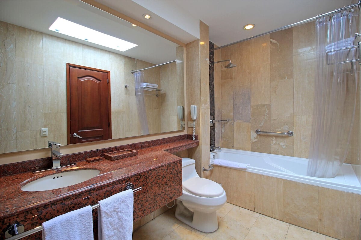 Bathroom | Shower, rainfall showerhead, free toiletries, towels