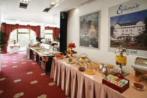 Daily buffet breakfast for a fee - Ambassador Zlatá husa (Prague)
