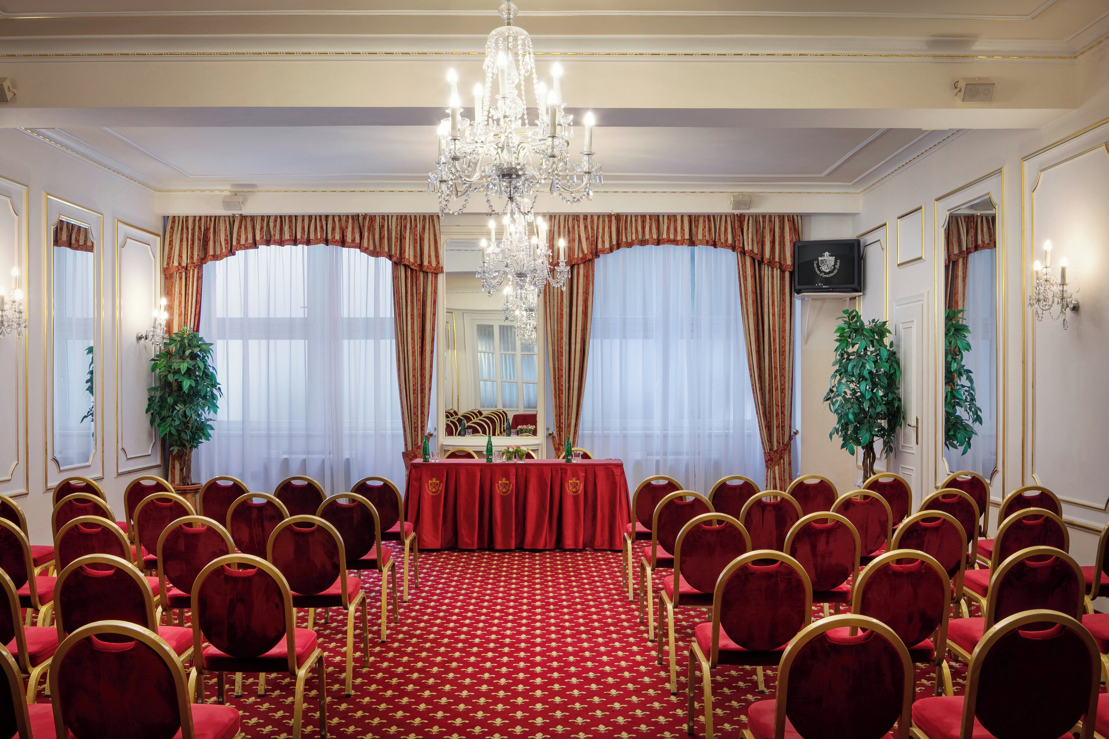 Photo - Ambassador Zlata Husa