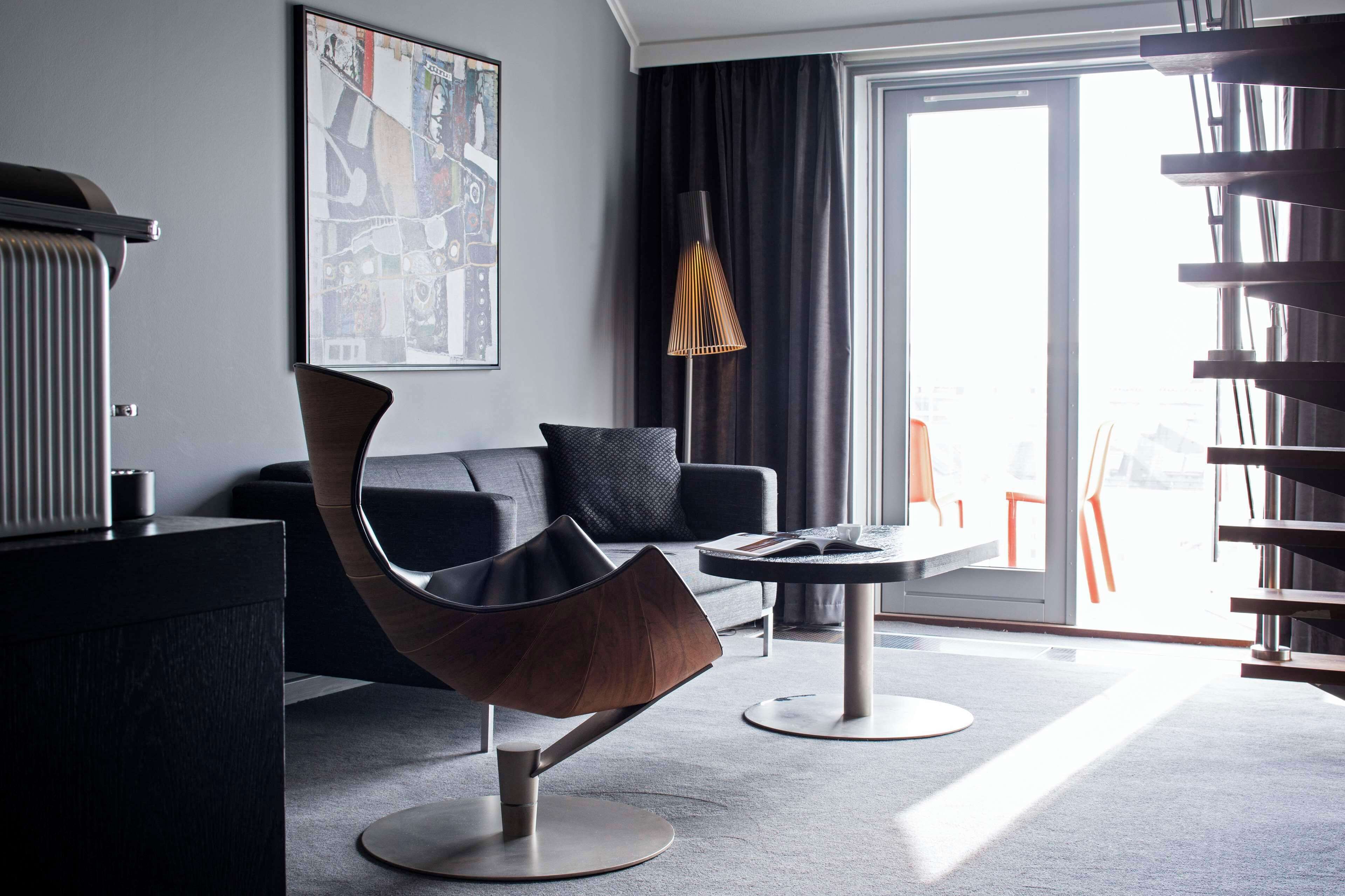 superior room, 1 king bed (plus) | in-room safe, free wifi, bed sheets