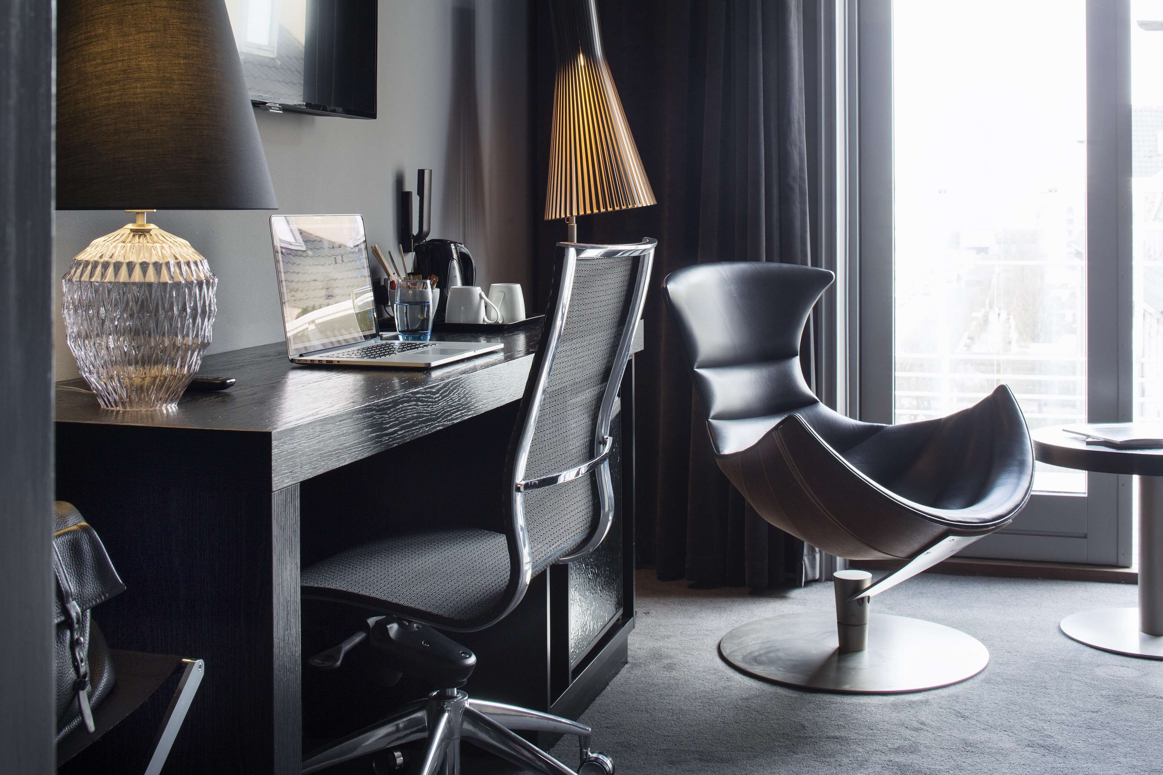 superior room, 1 queen bed | in-room safe, free wifi, bed sheets