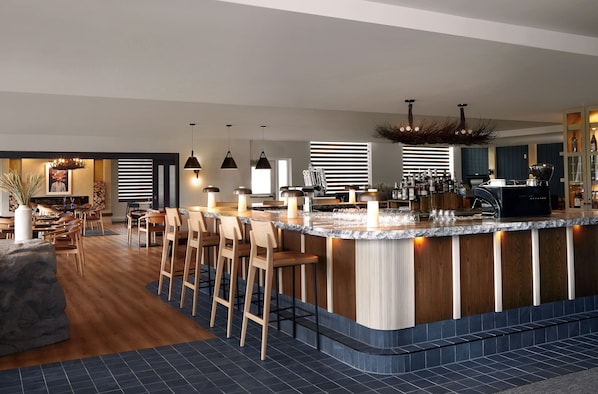 Déjeuner, souper et brunch servis sur place