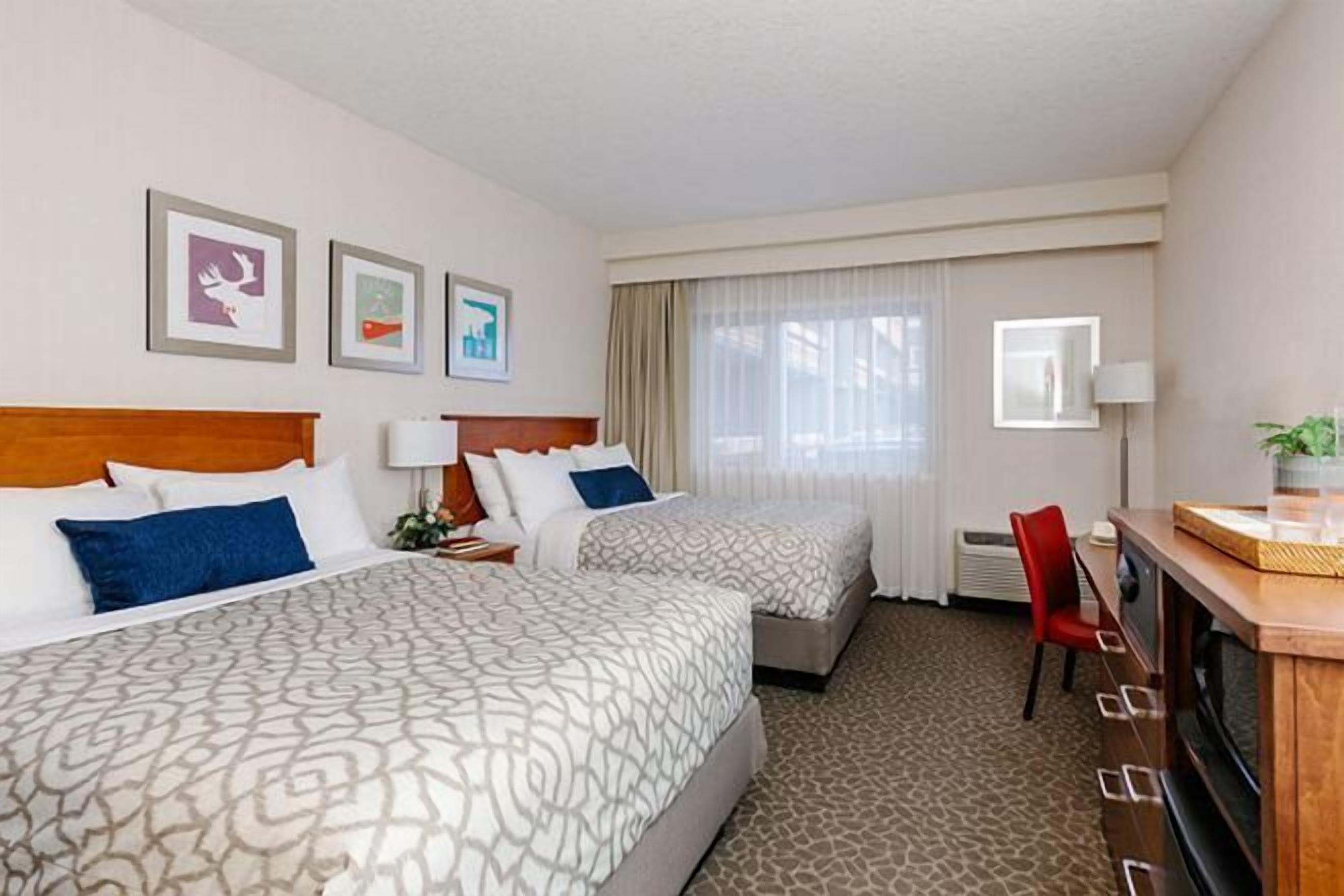 ตู้นิรภัยในห้องพัก, ผ้าม่านกันแสง, เตารีด/โต๊ะรีดผ้า, Wi-Fi ฟรี