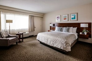 Standard Room, 1 King Bed - The Crimson Jasper (Jasper)