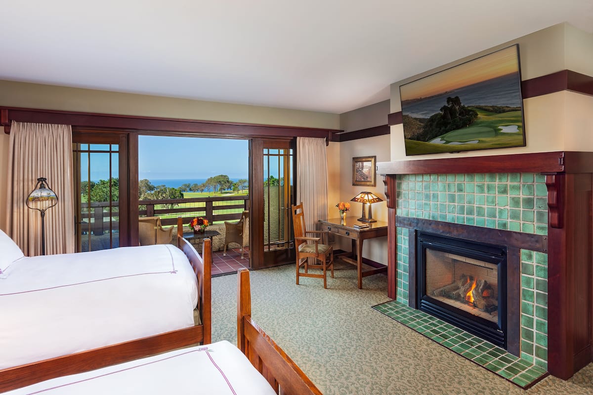 Room, 2 Queen Beds (Palisade) | Egyptian cotton sheets, minibar, in-room safe, desk