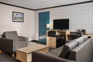 Studiosuite, flere senger, ikke-røyk | Allergitestet sengetøy, safe på rommet, skrivebord og blendingsgardiner