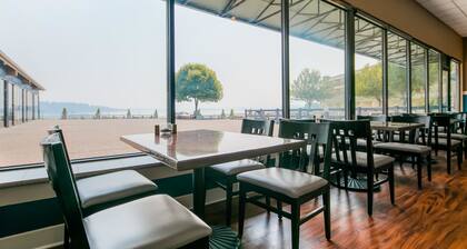 Best Western Plus Silverdale Beach Hotel