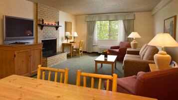 Suíte grand, 1 cama King, para não fumantes, cozinha (Coast Premium King Suite) | Sala de jantar