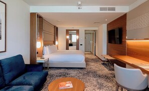 Egyptian cotton sheets, premium bedding, Select Comfort beds, minibar - InterContinental Barcelona by IHG (Barcelona)