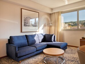 Egyptian cotton sheets, premium bedding, Select Comfort beds, minibar - InterContinental Barcelona by IHG (Barcelona)