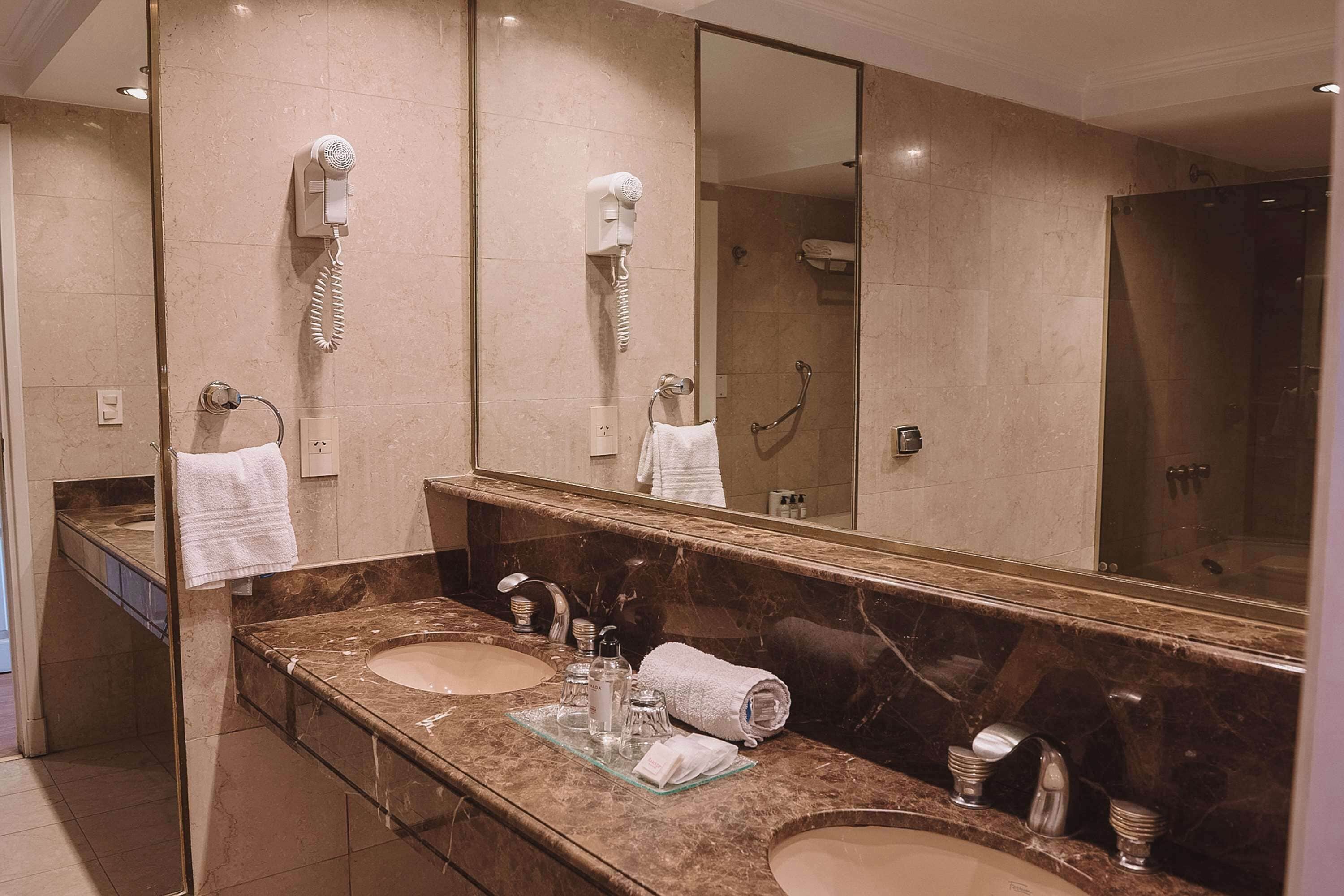 minibar, in-room safe, soundproofing, free wifi