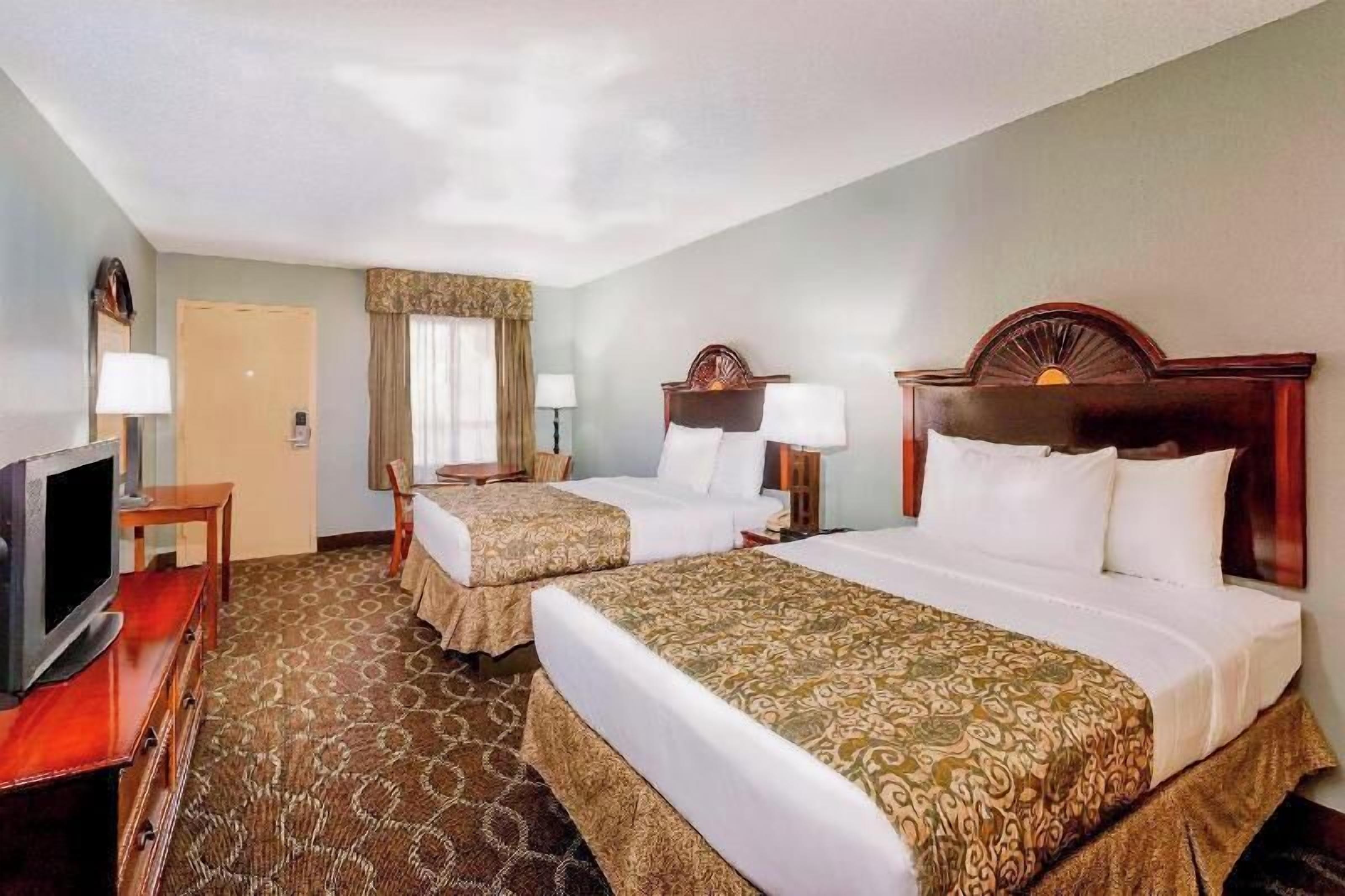 Desk, blackout drapes, iron/ironing board, free WiFi