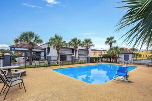 Seasonal outdoor pool