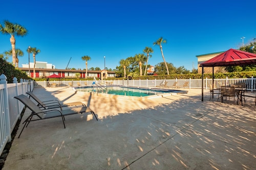 Red Roof Inn PLUS+ St Augustine