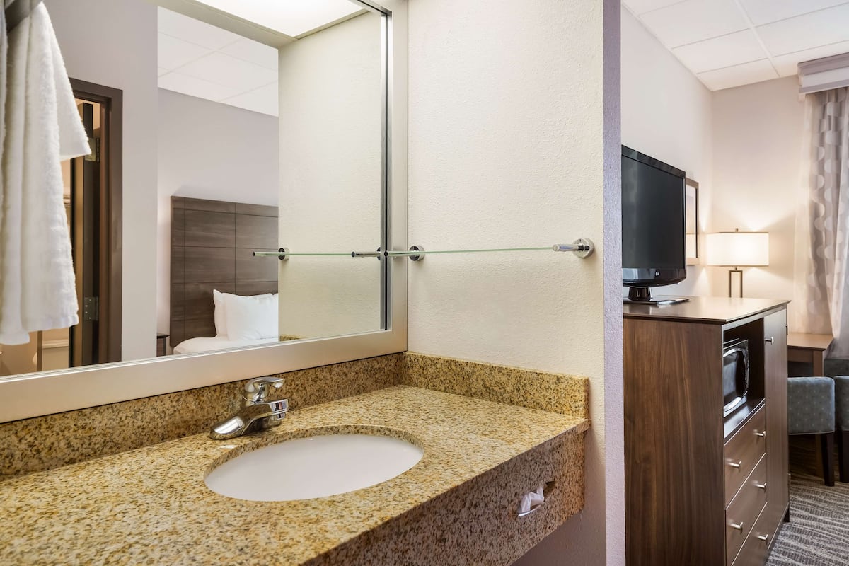 free toiletries, hair dryer, towels